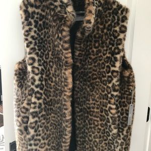🔥🔥🔥Gorgeous faux leopard vest